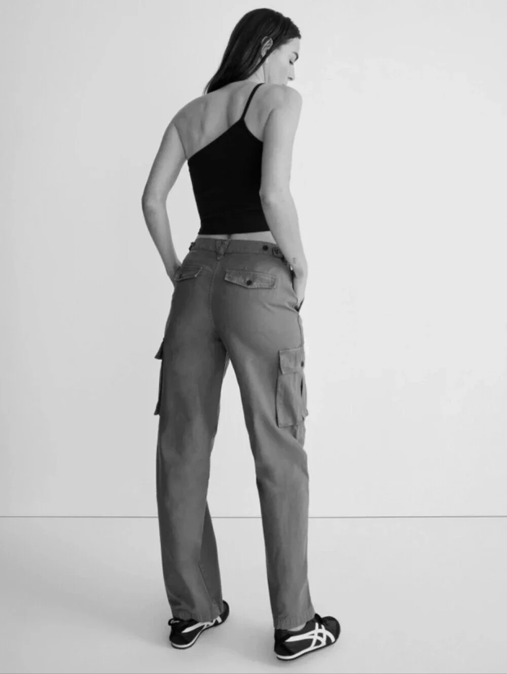 Madewell Relaxed Cargo Pants, Color Dark Gray Size 25